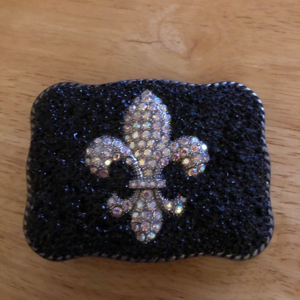 Belt buckle